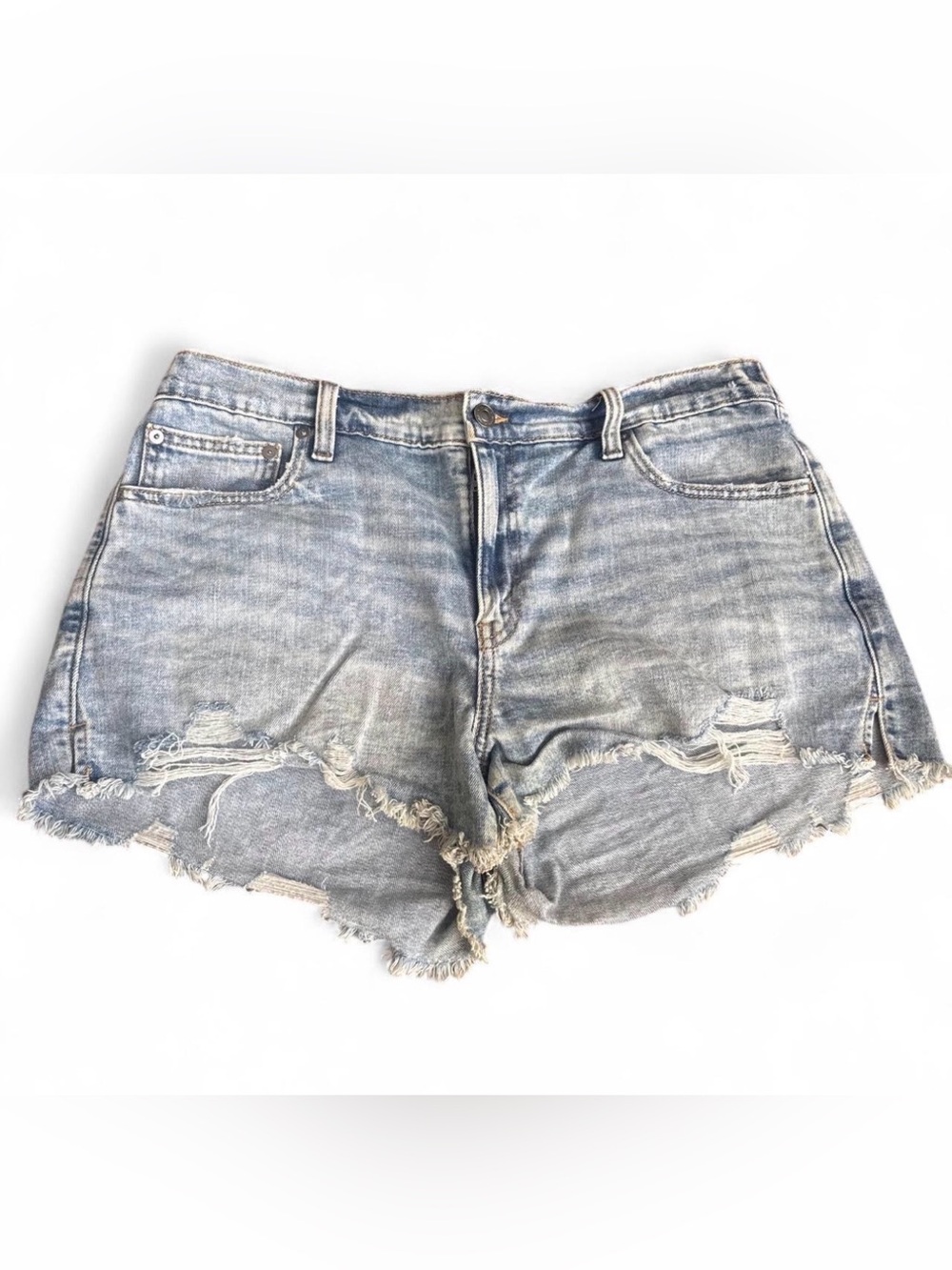 AERIE NWOT DAYDREAM DENIM LARGE  Distressed light wash Denim Cutoff Shorts